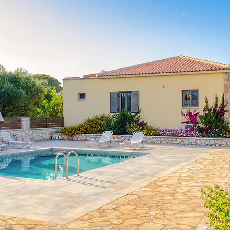 Astarte Villas - Astra Private Villas With Pool Vasilikí Dış mekan fotoğraf
