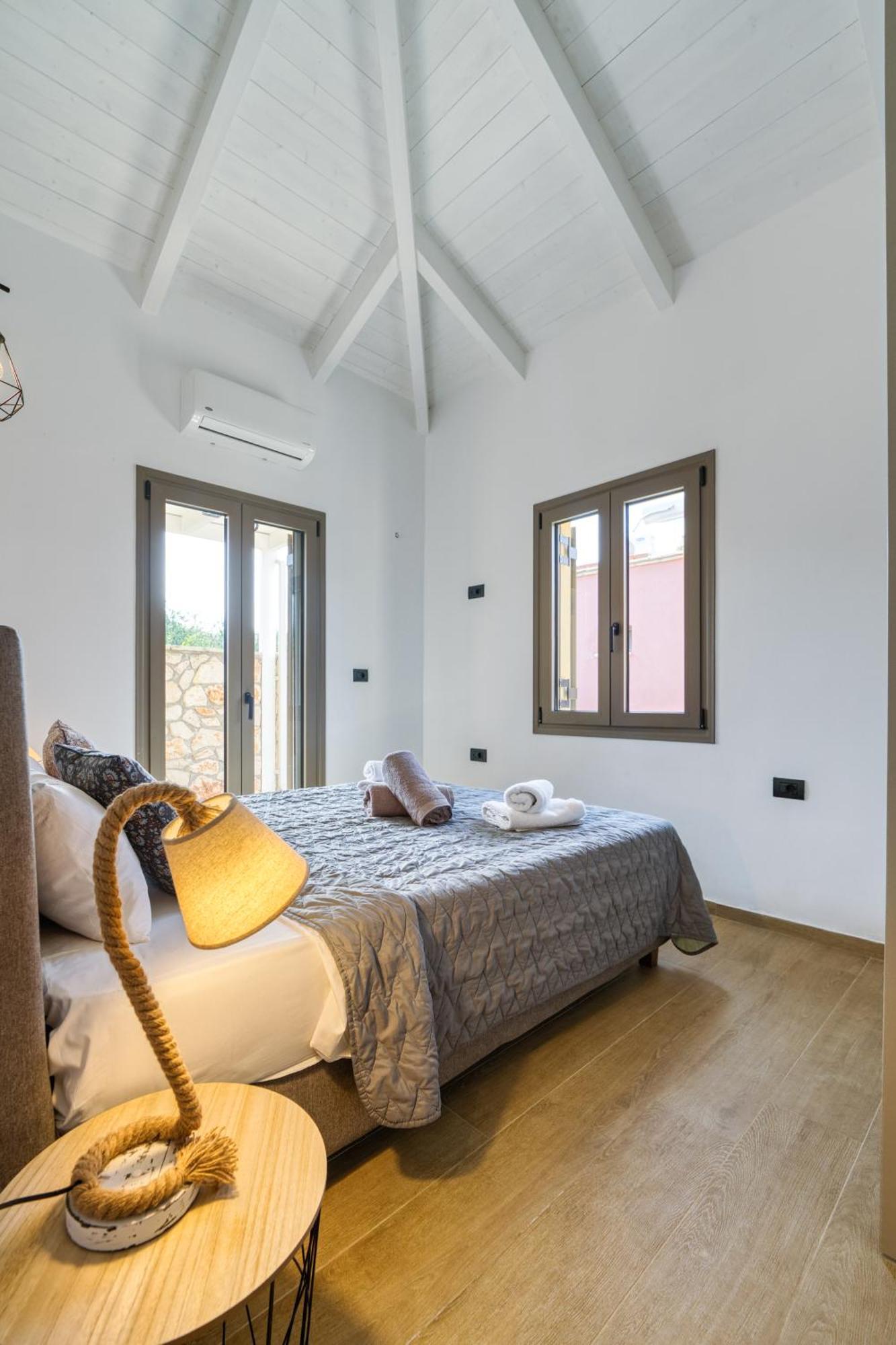 Astarte Villas - Astra Private Villas With Pool Vasilikí Dış mekan fotoğraf