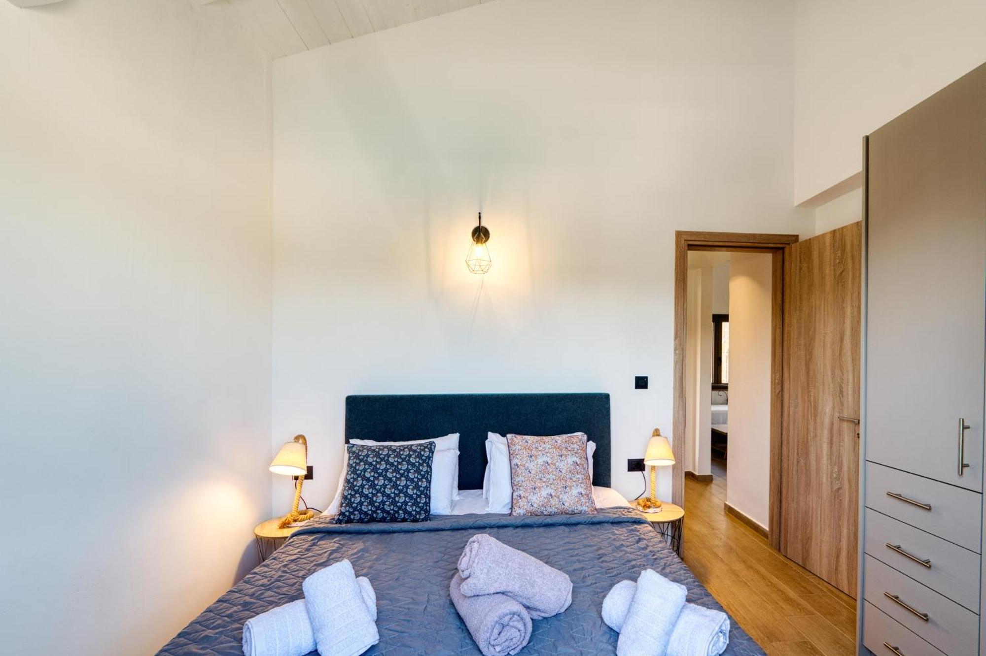 Astarte Villas - Astra Private Villas With Pool Vasilikí Dış mekan fotoğraf