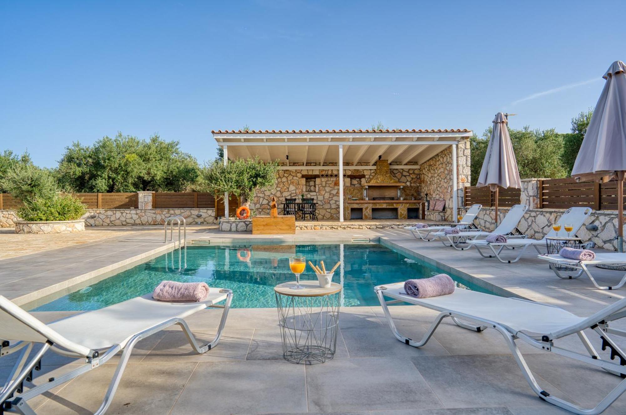 Astarte Villas - Astra Private Villas With Pool Vasilikí Dış mekan fotoğraf