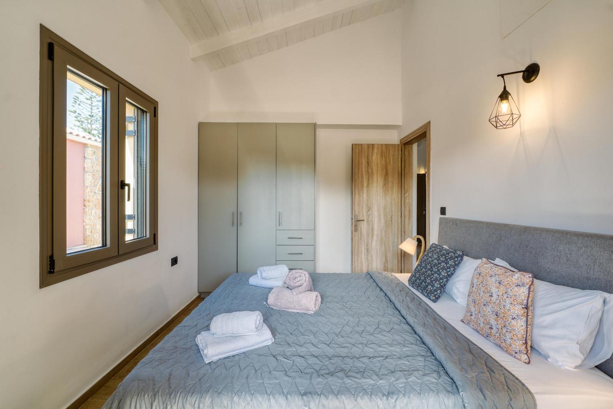 Astarte Villas - Astra Private Villas With Pool Vasilikí Dış mekan fotoğraf